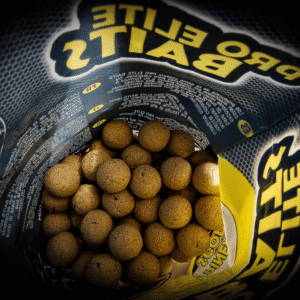 Boilies Pineapple & Scopex 20 mm 800 g Pro Elite Baits – Cebo dulce para carpas disponible en Carpext