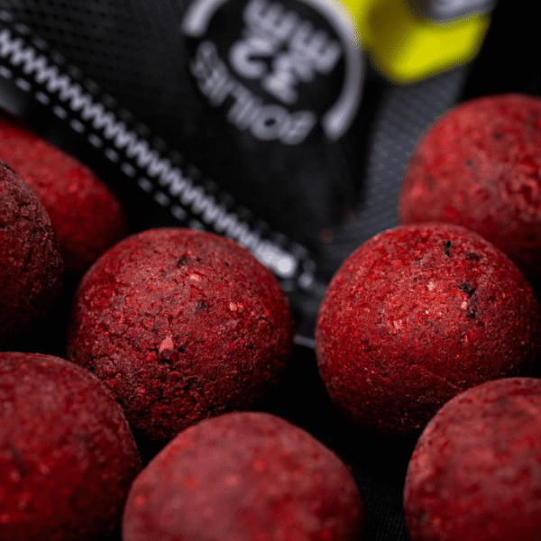 Boilies Robin Red 20 mm – Primer plano mostrando textura y color intenso