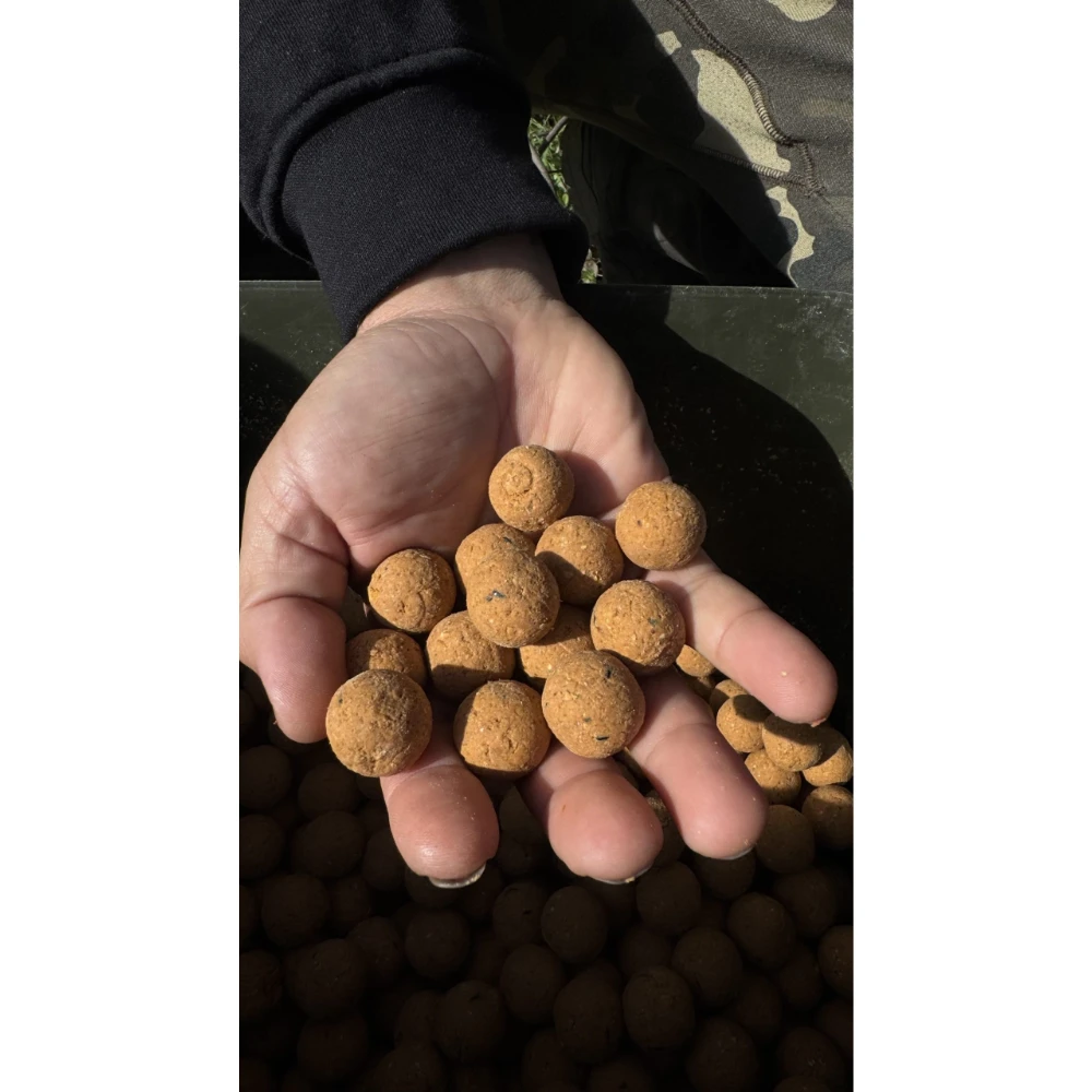 Boilies Solubles Pro Elite Baits Melon & Peach 20 mm 3,5 kg