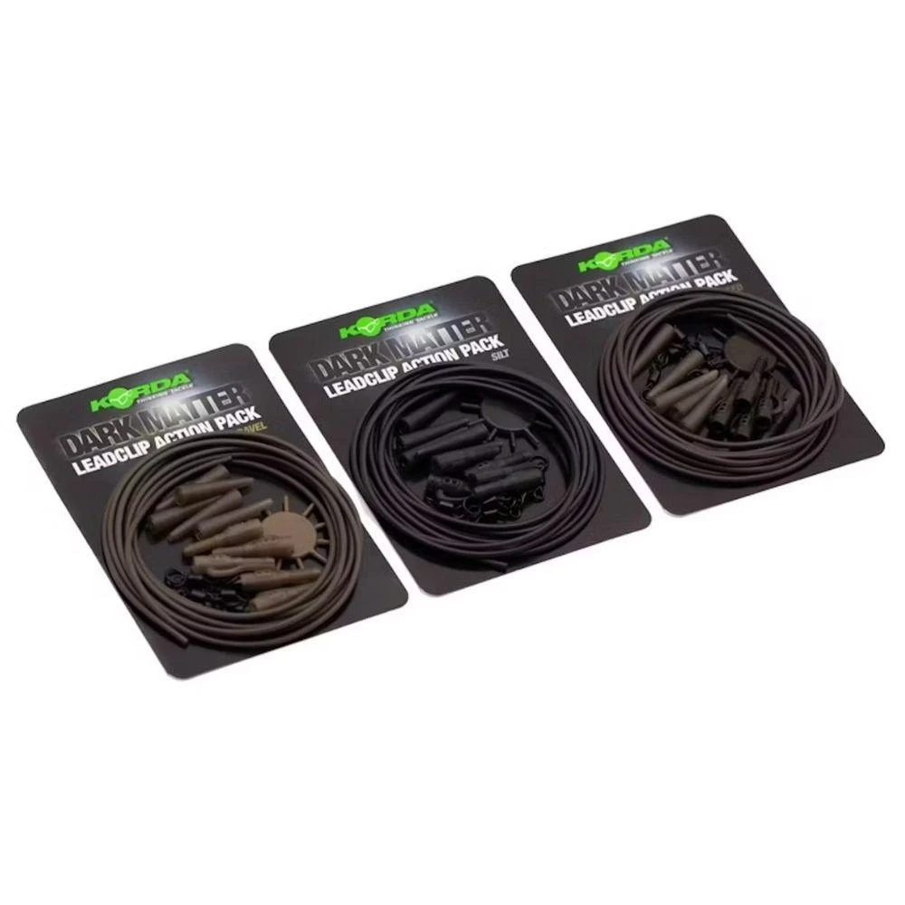Korda Dark Matter Action Pack en colores Gravel y Weed disponible en Carpext